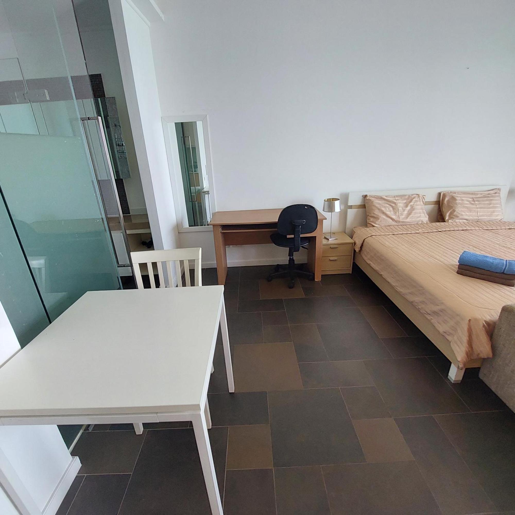 Sea View Apartment In Pattaya Exterior photo