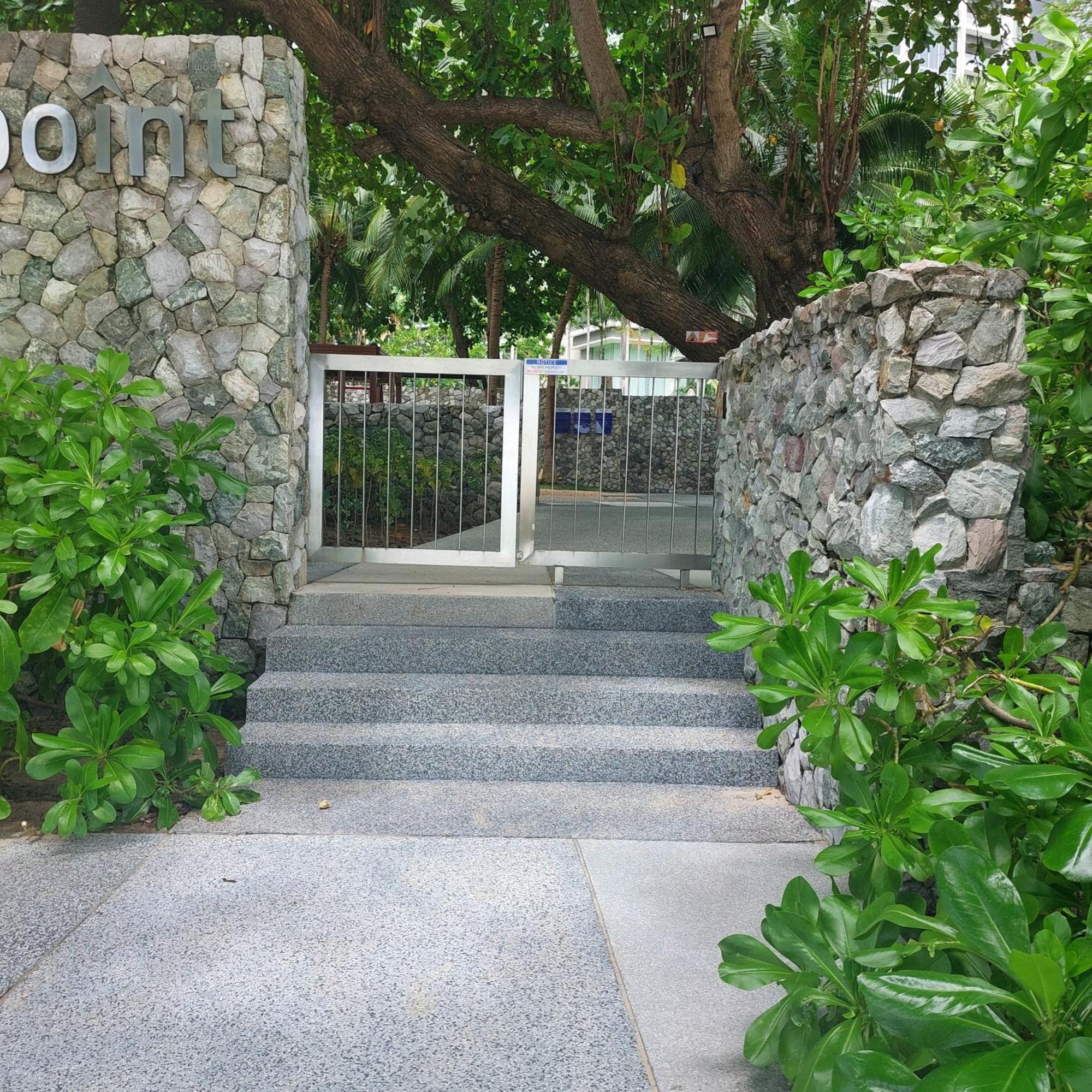 Sea View Apartment In Pattaya Exterior photo