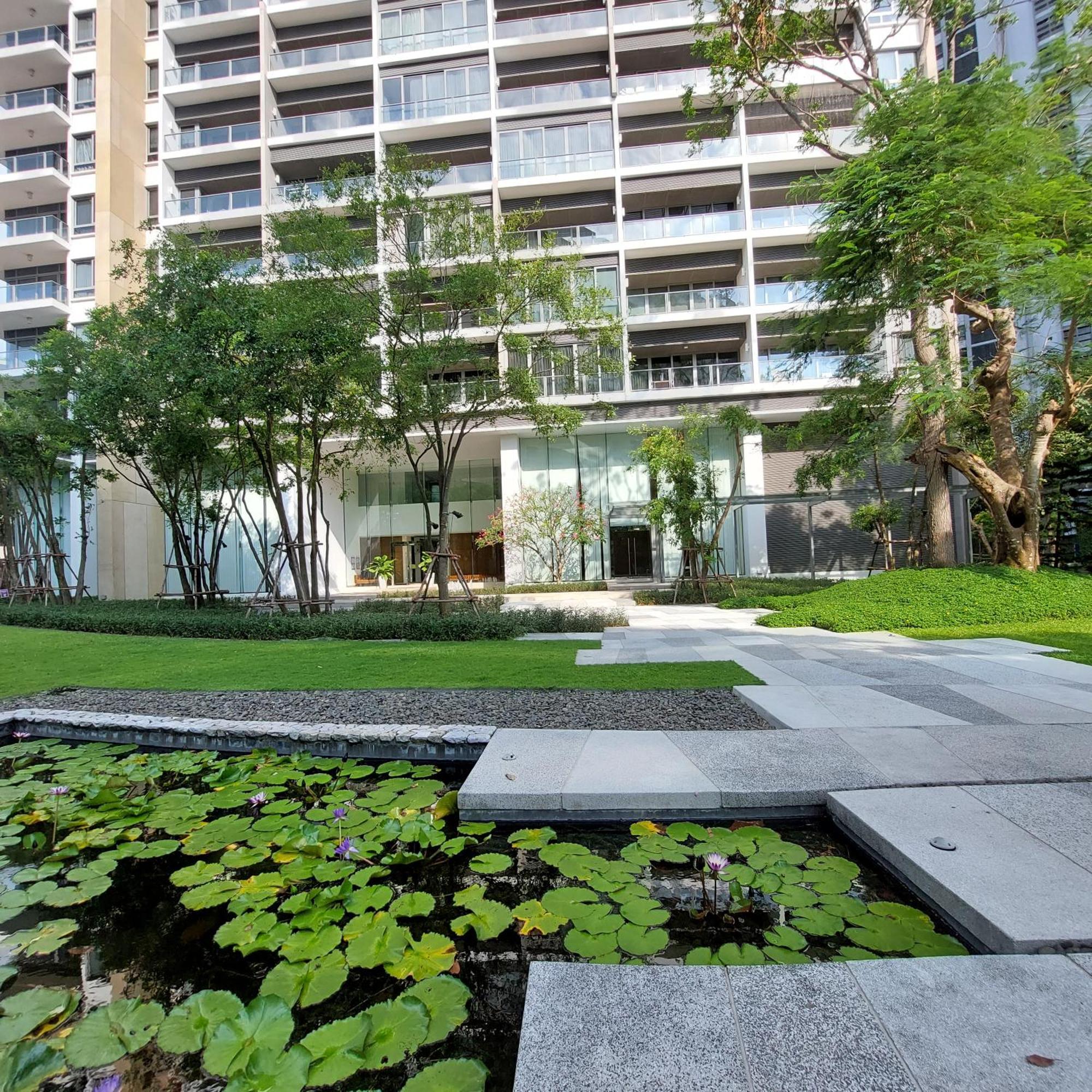 Sea View Apartment In Pattaya Exterior photo
